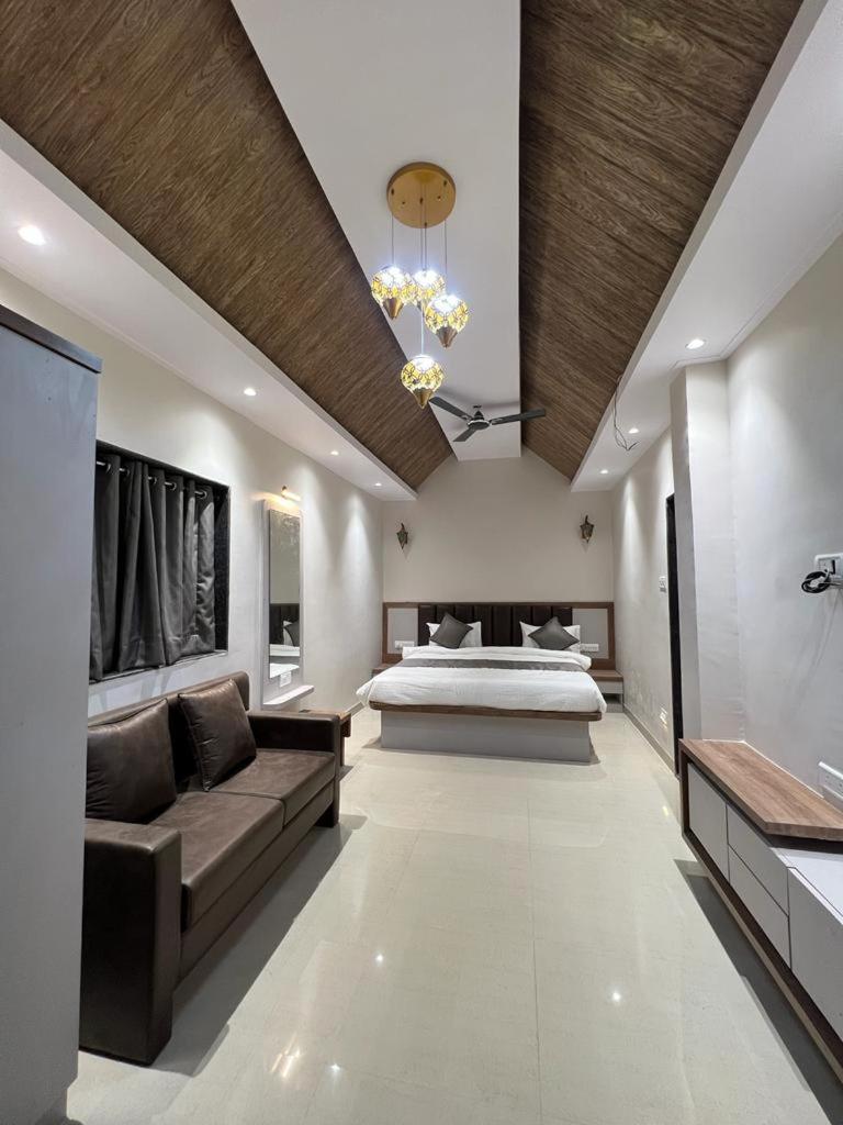 Woodrose Villa Mahabaleshwar Сатара Екстериор снимка