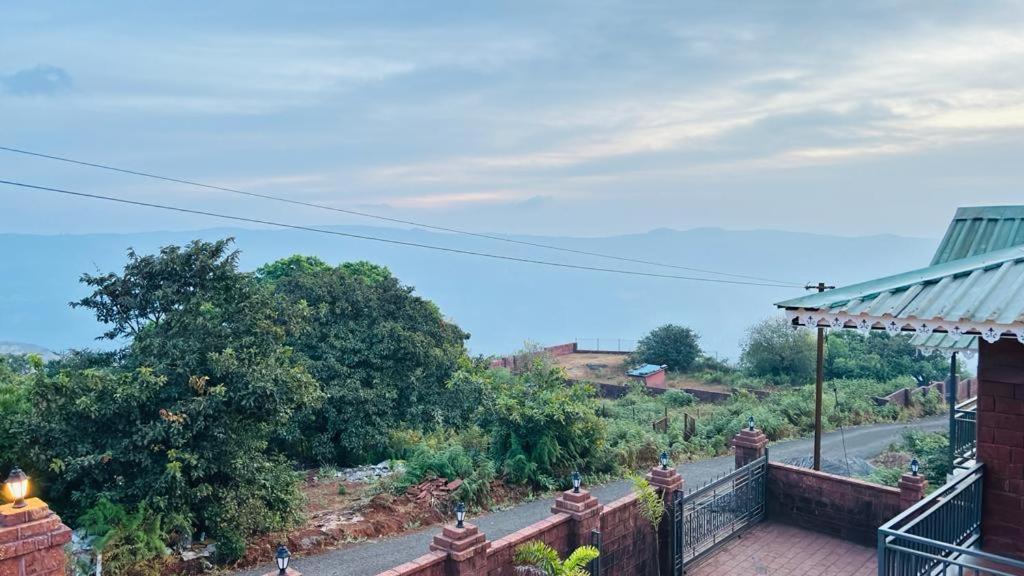 Woodrose Villa Mahabaleshwar Сатара Екстериор снимка