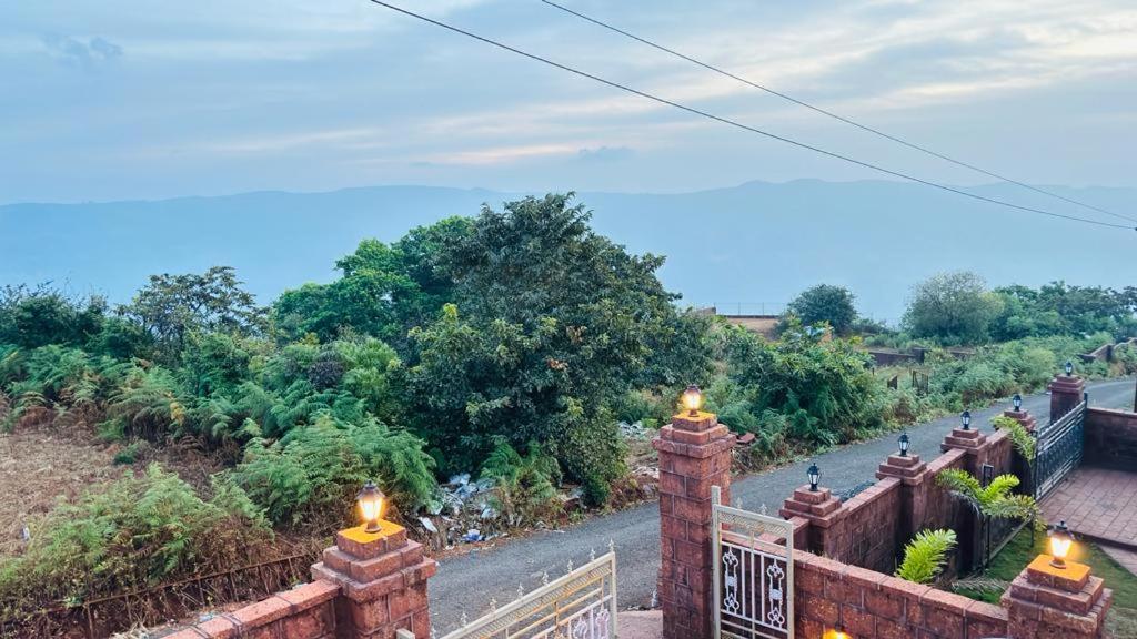 Woodrose Villa Mahabaleshwar Сатара Екстериор снимка